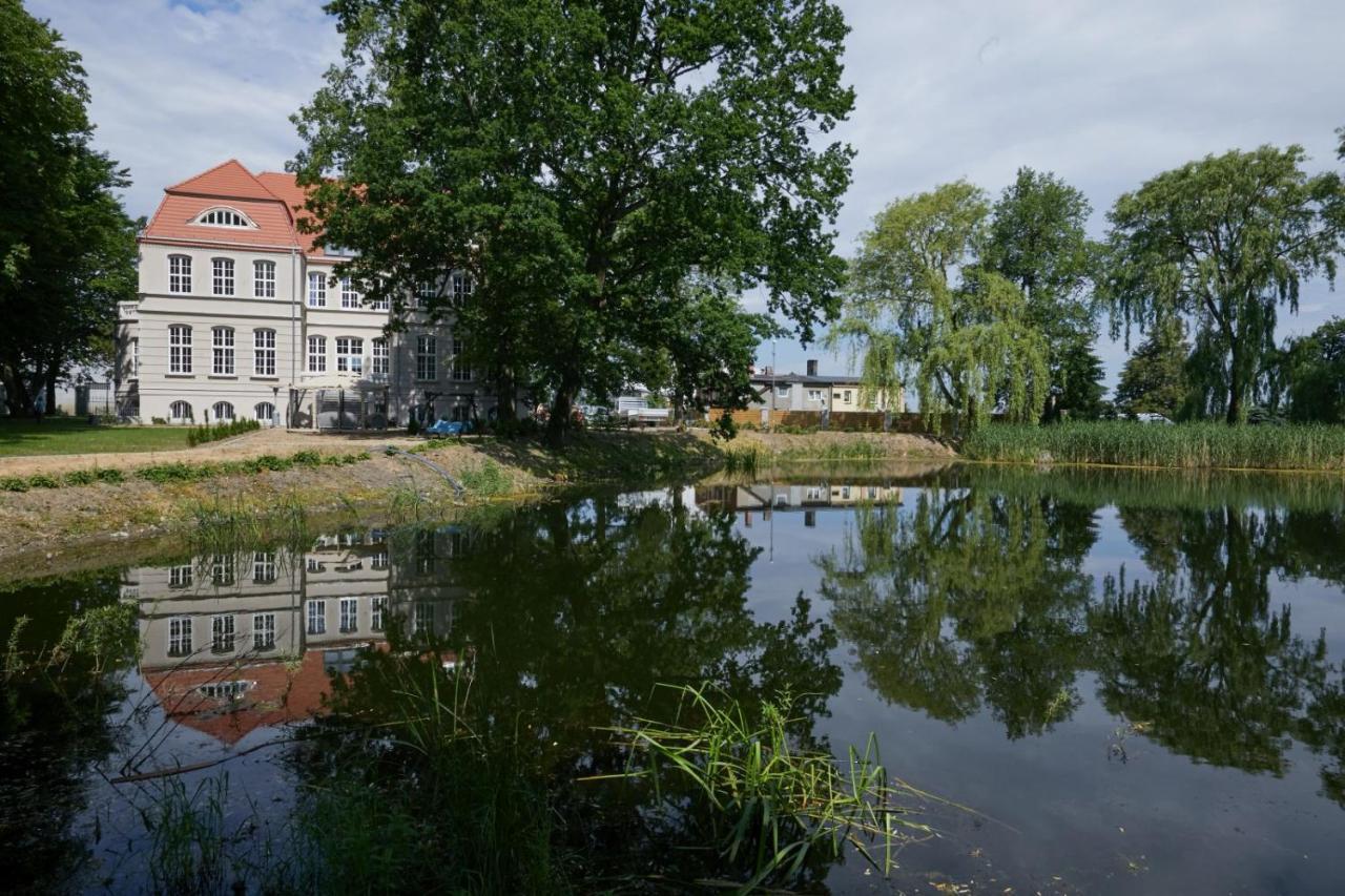Palac Rajkowo Bed and Breakfast Szczecin Buitenkant foto